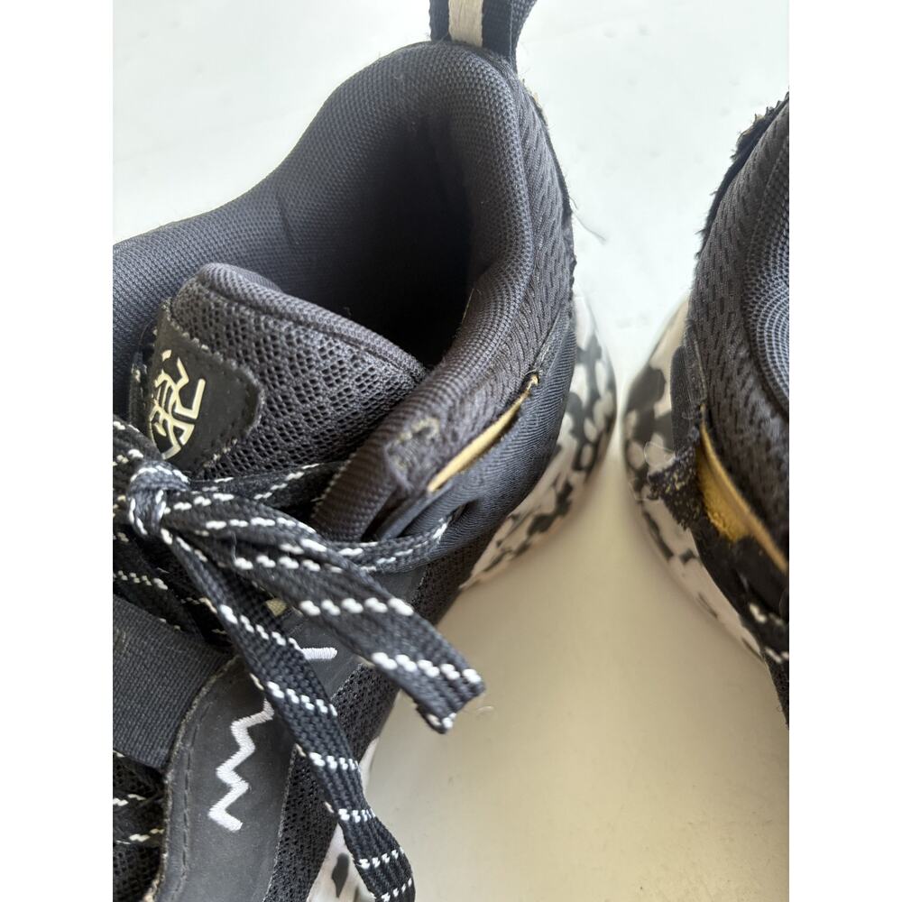 Adidas hoops F21/S22-TN 21/066 D.1-3 Size 6.5 - Picture 8 of 10